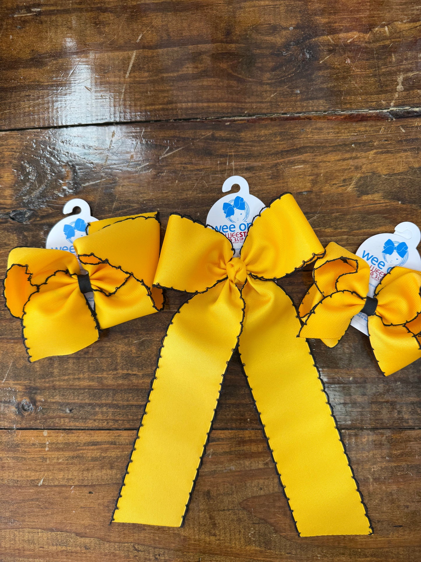 Yellow/Black Moonstitch Bow