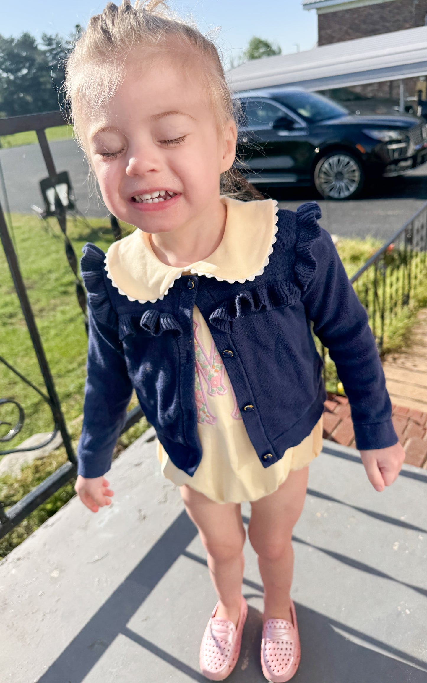 Yellow Scalloped Collar Bubble